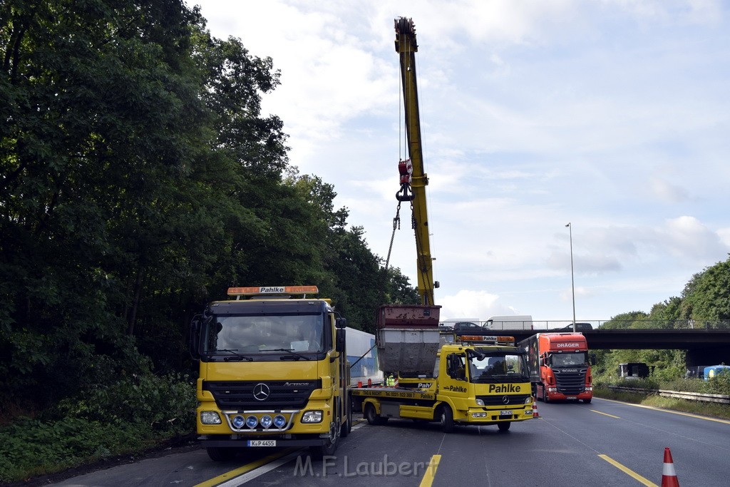 Schwerer VU A 3 Rich Oberhausen Hoehe AK Leverkusen P674.JPG - Miklos Laubert